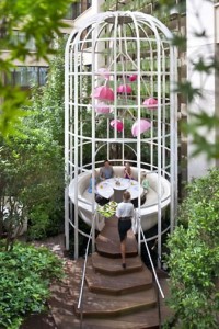 paris-hotel-restaurant-camelia-butterfly-enclosure-family-2