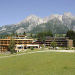 Holzhotel Forsthofalm